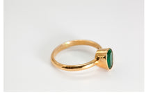 Load image into Gallery viewer, Green Emerald Gold Oval Cut Bezel Ring (1.24ct - 1.28ct)