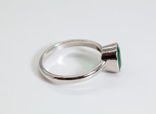 Load image into Gallery viewer, Green Emerald White Gold Oval Cut Bezel Ring (1.99ct)