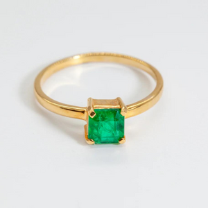 Green Emerald Gold Princess Cut Ring (.86ct)