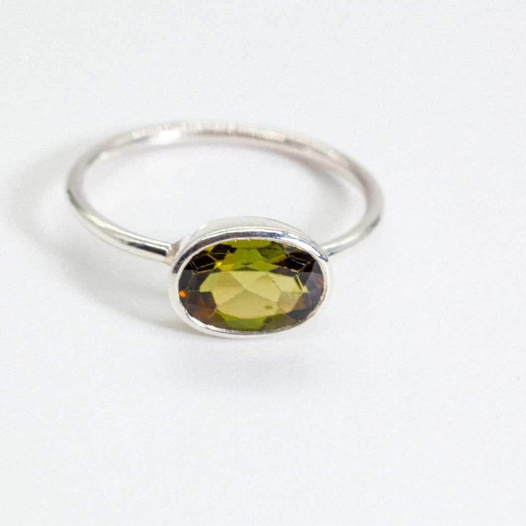 Light Green Tourmaline Silver Side Mounted Oval Cut Ring (1.65ct)