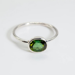 Dark Green Tourmaline Silver Side Mounted Oval Cut Ring (1.33ct)