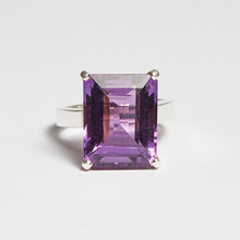 Load image into Gallery viewer, Purple Amethyst Silver Emerald Cut Ring (14.51ct)