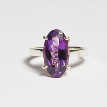 Load image into Gallery viewer, Purple Amethyst Silver Oval Cut Ring (6.18ct - 15.28ct)