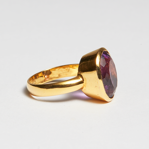 Purple Amethyst Gold Oval Cut Bezel Ring (6.58ct)