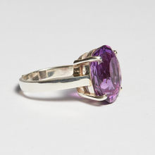 Load image into Gallery viewer, Purple Amethyst Silver Round Cut Ring (5.76ct)