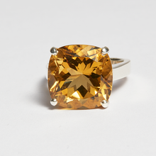 Load image into Gallery viewer, Green Amber Quartz Silver Cushion Cut Ring (7.22ct - 14.92ct)