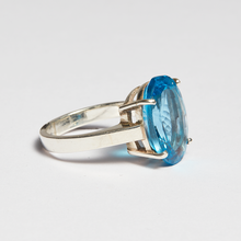 Load image into Gallery viewer, London Blue Topaz Silver Oval Cut Ring (9.10ct - 15.40ct)