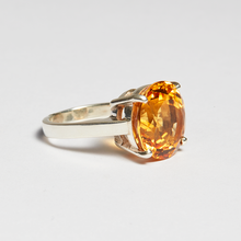 Load image into Gallery viewer, Yellow Citrine Silver Round Cut Ring (12.10ct)