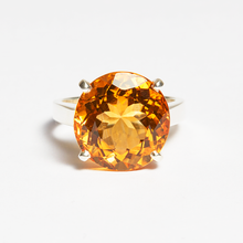 Load image into Gallery viewer, Yellow Citrine Silver Round Cut Ring (12.10ct)