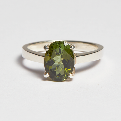 Light Green Tourmaline Silver Oval Cut Ring (2.74ct - 2.89ct)