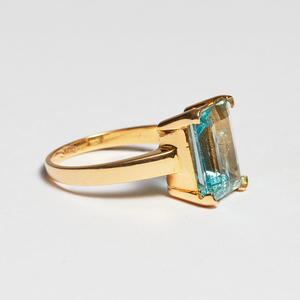 Light Blue Aquamarine Gold Emerald Cut Ring (4.06ct)