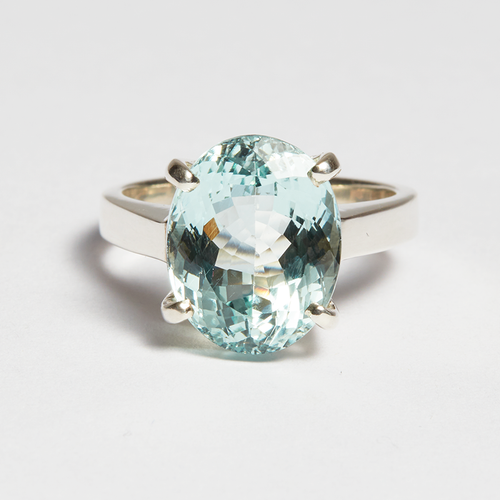 Light Blue Aquamarine Silver Oval Cut Ring (7.18ct - 9.65ct)