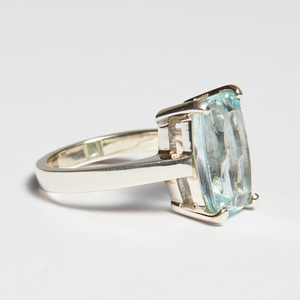 Light Blue Aquamarine Silver Emerald Cut Ring (6.39ct)