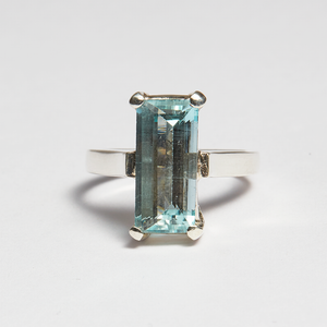 Light Blue Aquamarine Silver Oblong Cut Ring (5.02ct)