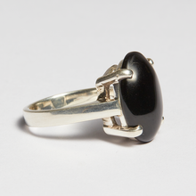 Load image into Gallery viewer, Black Onyx Silver Oval Cut Ring (8.10ct)