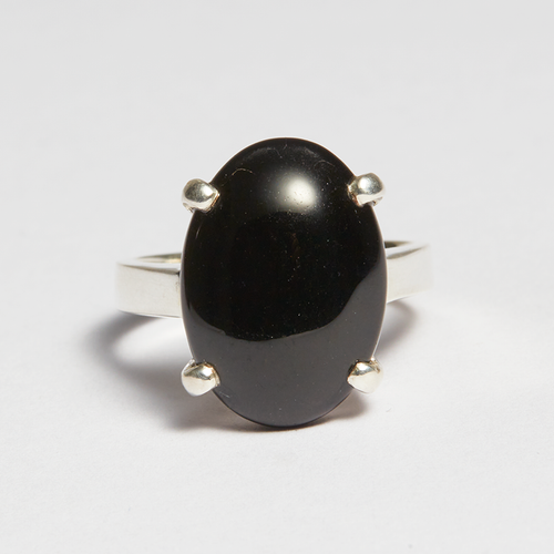 Black Onyx Silver Oval Cut Ring (8.10ct)