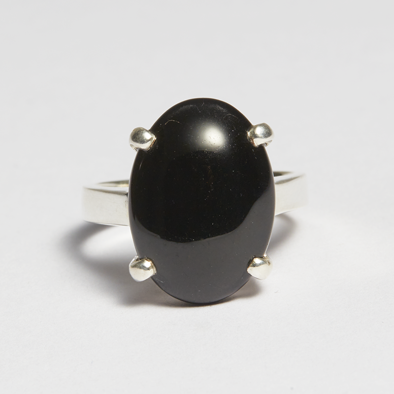 Black Onyx Silver Oval Cut Ring (8.10ct)