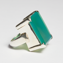 Load image into Gallery viewer, Green Onyx Silver Large Princess Cut Ring (24.13ct)