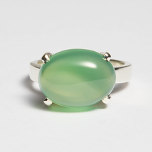 Load image into Gallery viewer, Green Onyx Silver Side Mounted Oval Cut Ring (7.89ct - 9.69ct)