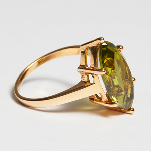 Green Peridot Gold Marquise Cut Ring (6.46ct)