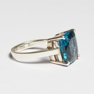 London Blue Topaz Silver Cushion Cut Ring (8.90ct - 10.90ct)