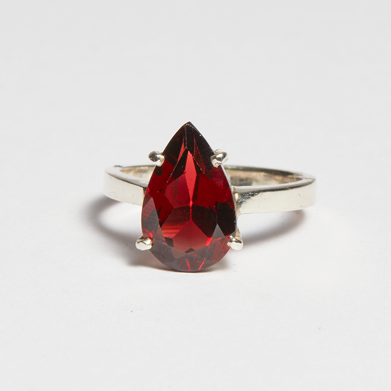 Red Garnet Silver Pear Cut Ring (3.43ct - 5.17ct)