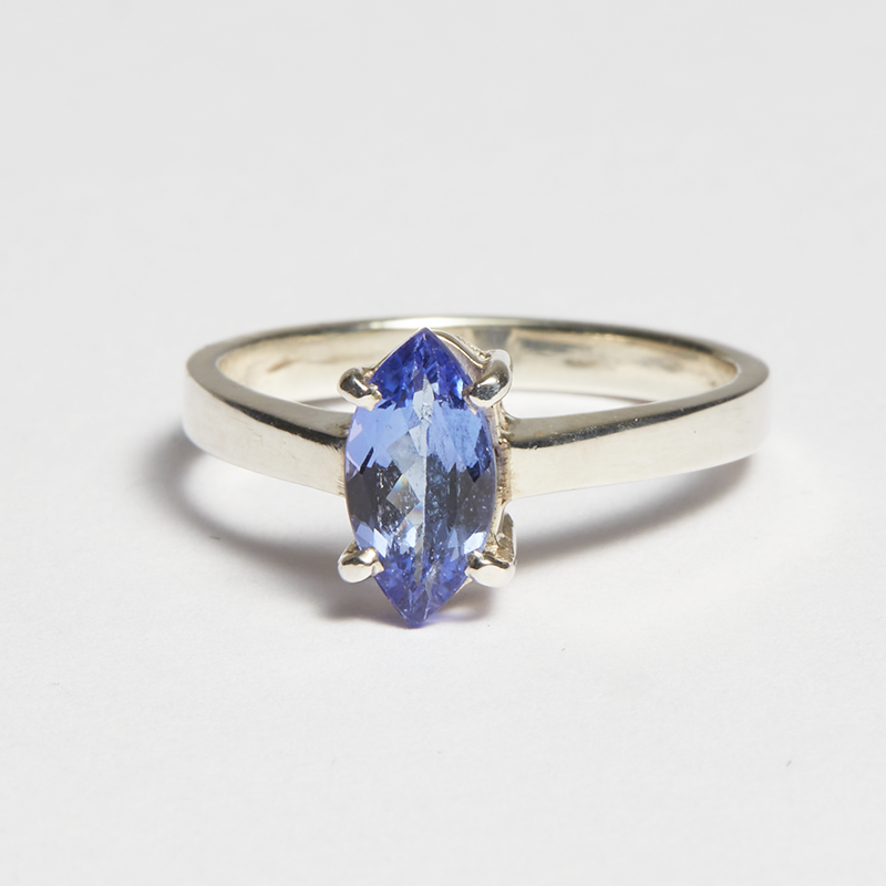 Blue tanzanite deals ring