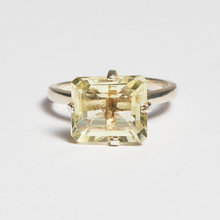 Load image into Gallery viewer, Lemon Quartz Silver Emerald Cut Ring (5ct)