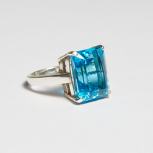 Load image into Gallery viewer, Swiss Blue Topaz Silver Emerald Cut Ring (20.88ct - 20.98ct)