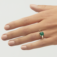 Load image into Gallery viewer, Green Onyx Silver Princess Cut Ring (1.90ct)